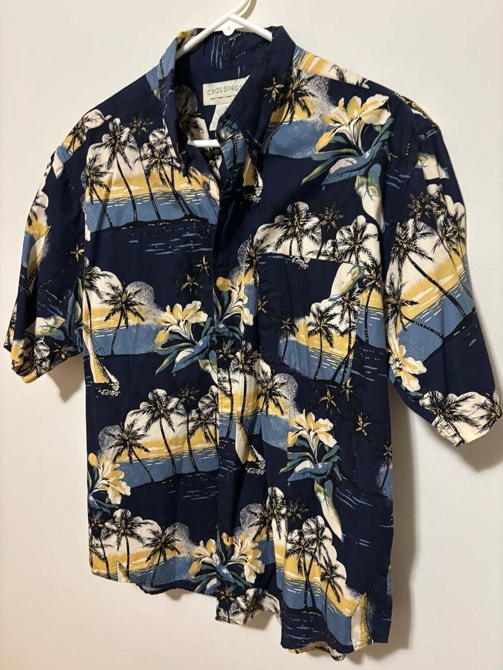 Crossings Tropical Print Men’s Short Sleeve Button Down Shirt 100% Cotton